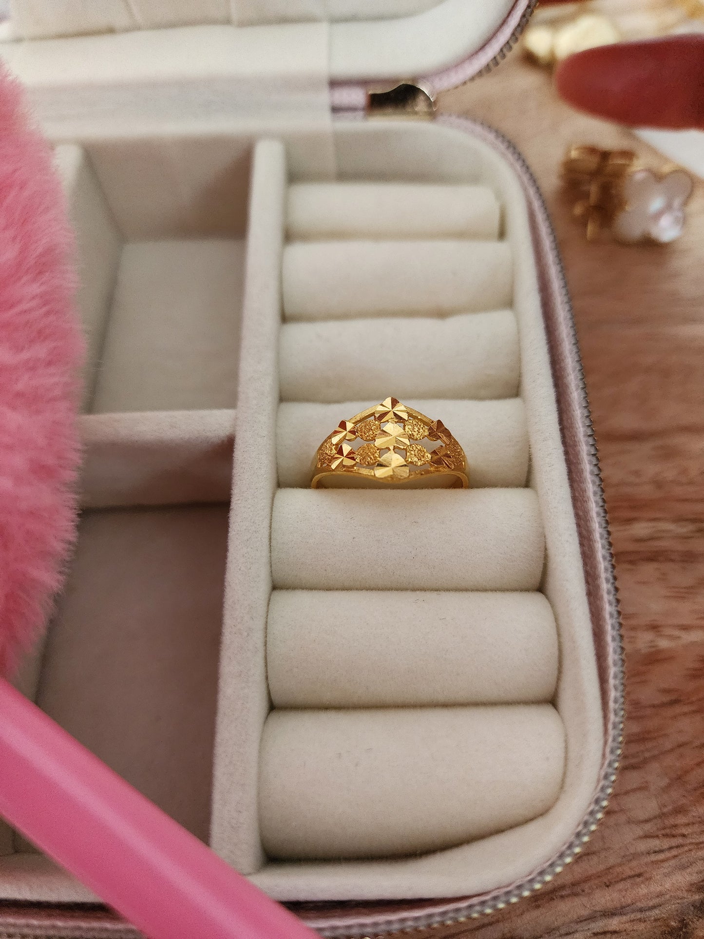 22k Ring (size 6)